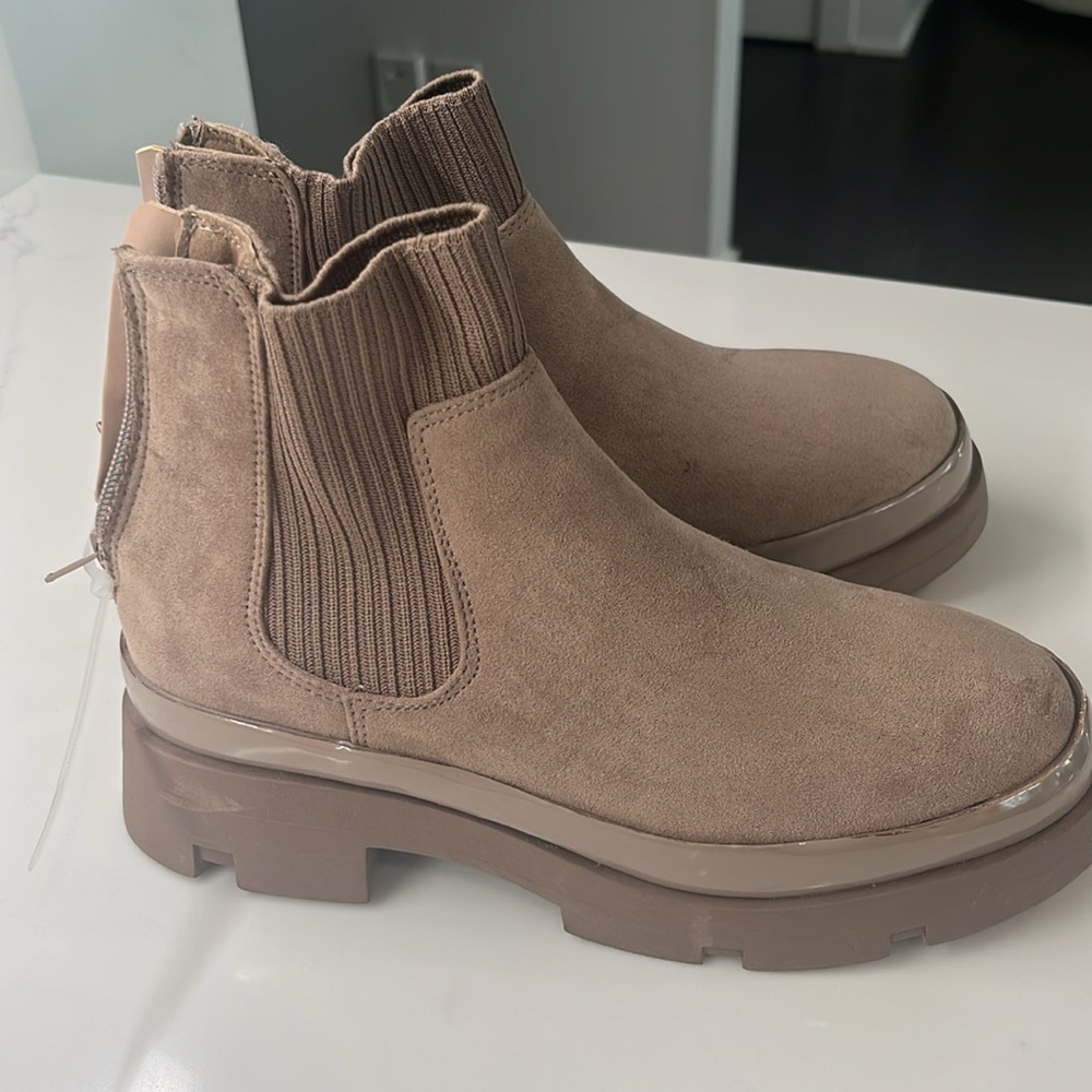 Girls Taupe Suede Boots